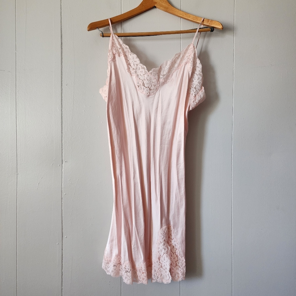 Vintage Nordstrom Lingerie 100% Silk Pink Lace Slip Dress Large 1990s Y2K L